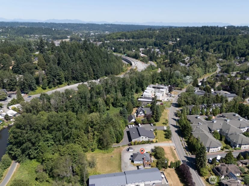 Property photo for 10516 E Riverside Drive, Bothell photo 32