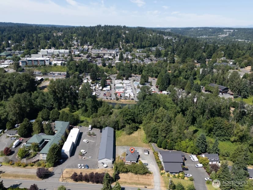 Property photo for 10516 E Riverside Drive, Bothell photo 33
