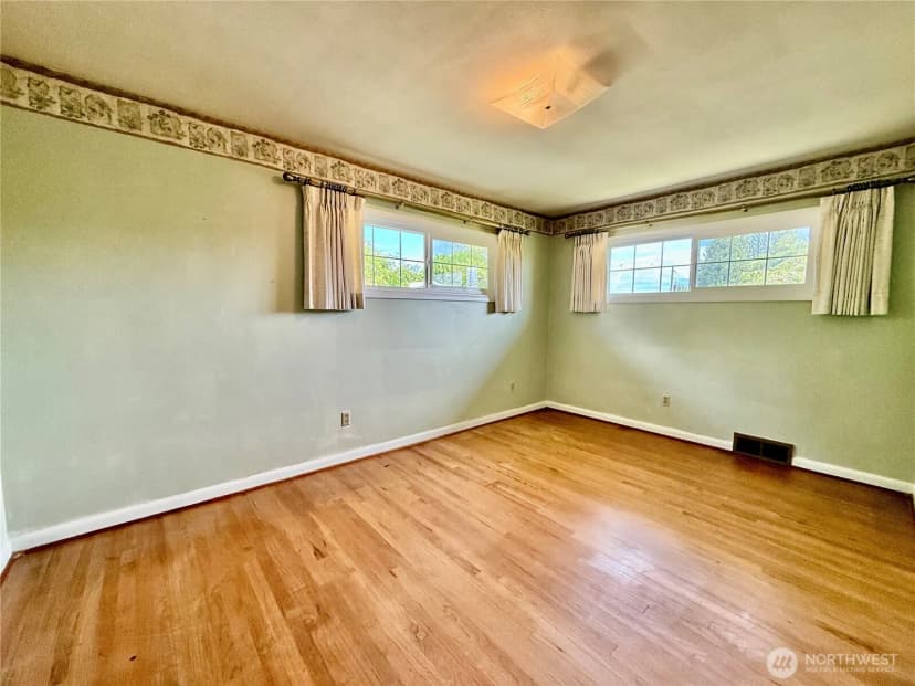 Property photo for 12 Scenic View Place, Longview photo 22