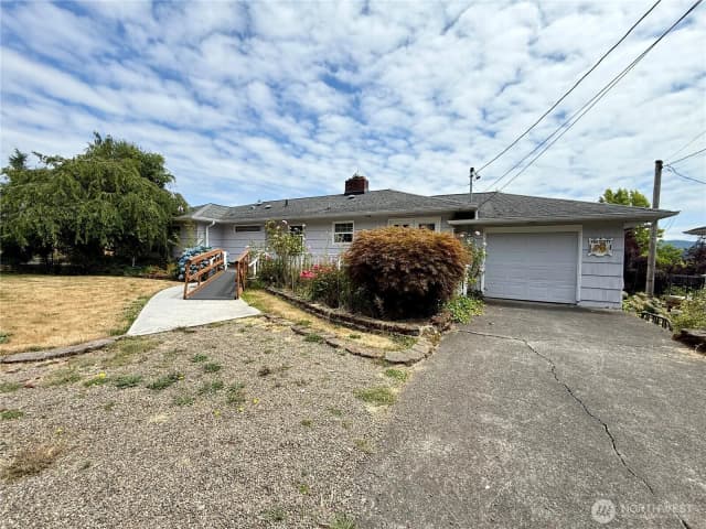 Property photo for 12 Scenic View Place, Longview