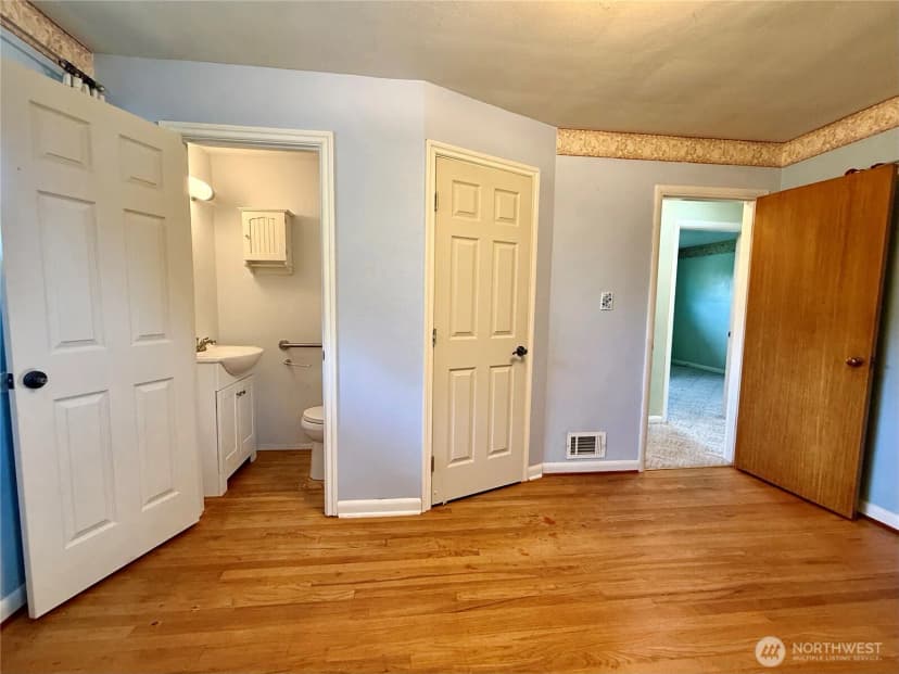 Property photo for 12 Scenic View Place, Longview photo 19