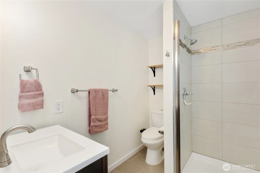 Property photo for 14609 Se 195th Place, Renton photo 13