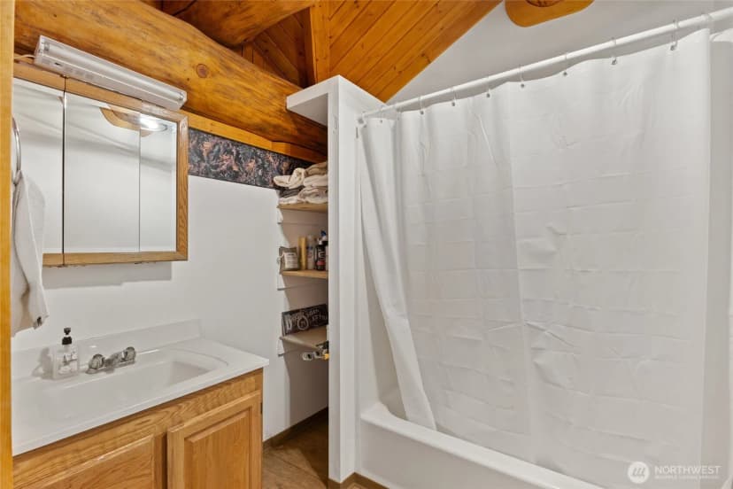 Property photo for 46575 Meadowlark Lane, Grand Coulee photo 23