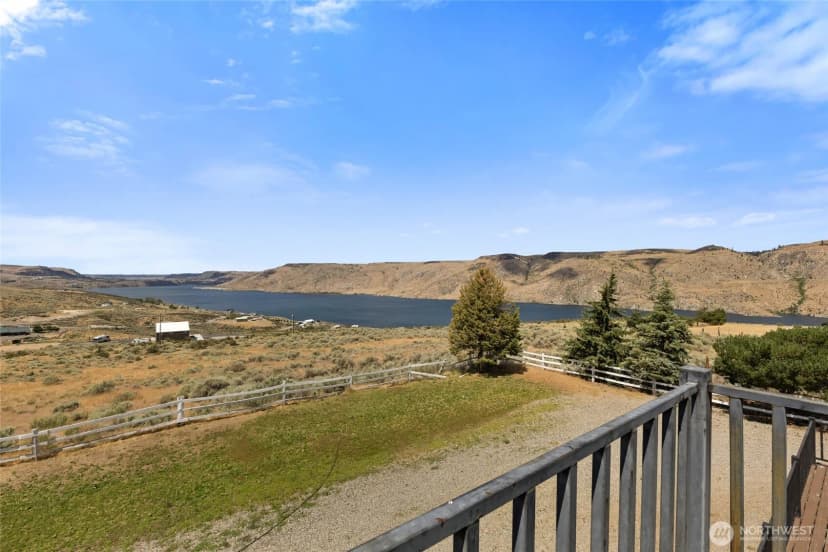 Property photo for 46575 Meadowlark Lane, Grand Coulee photo 22