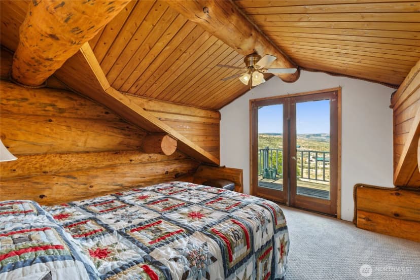 Property photo for 46575 Meadowlark Lane, Grand Coulee photo 20
