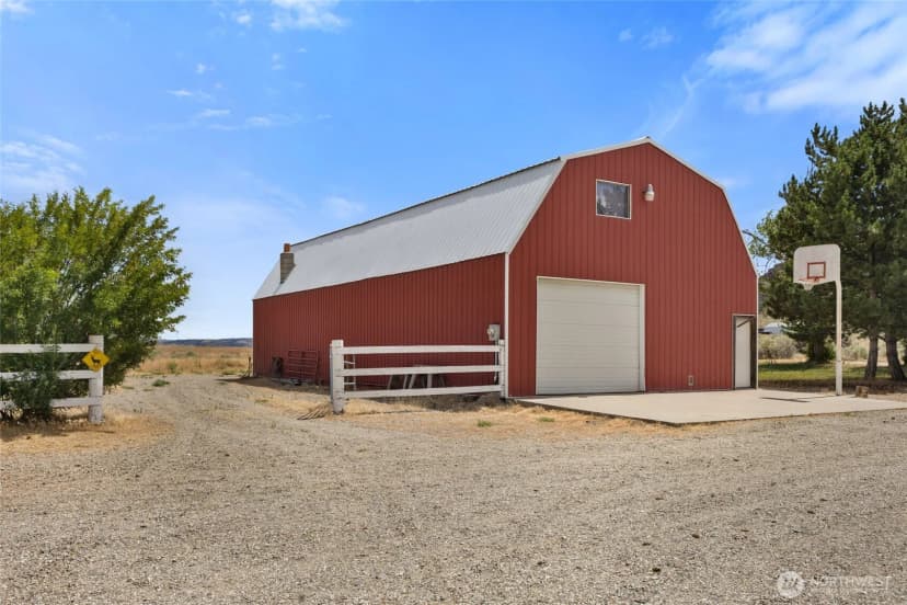 Property photo for 46575 Meadowlark Lane, Grand Coulee photo 37