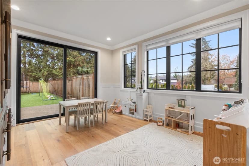 Property photo for 2320 85th Place Ne, Clyde Hill photo 18