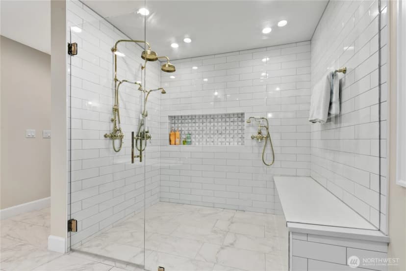 Property photo for 2320 85th Place Ne, Clyde Hill photo 22