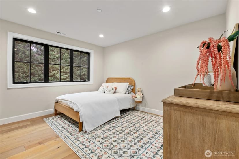 Property photo for 2320 85th Place Ne, Clyde Hill photo 24