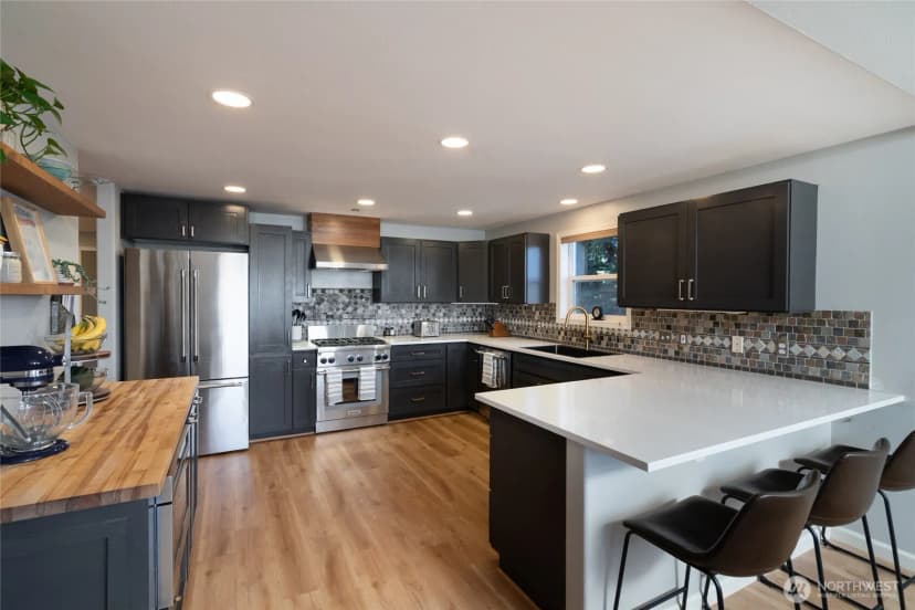 Property photo for 3708 W 8th Ave, Anacortes photo 30