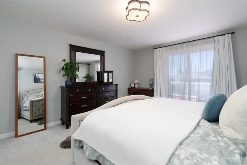 Property photo for 3708 W 8th Ave, Anacortes photo 18