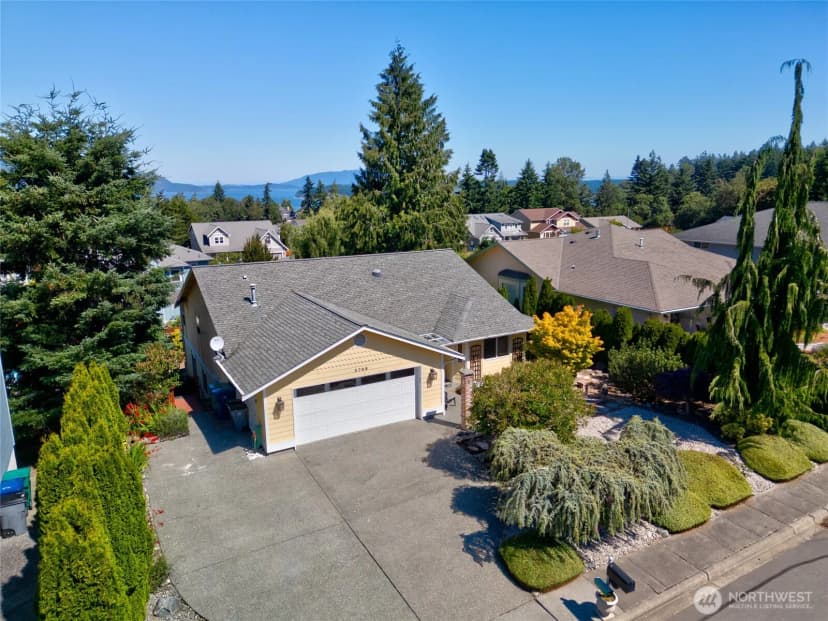 Property photo for 3708 W 8th Ave, Anacortes photo 9