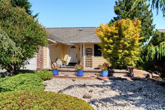 Property photo for 3708 W 8th Ave, Anacortes photo 2