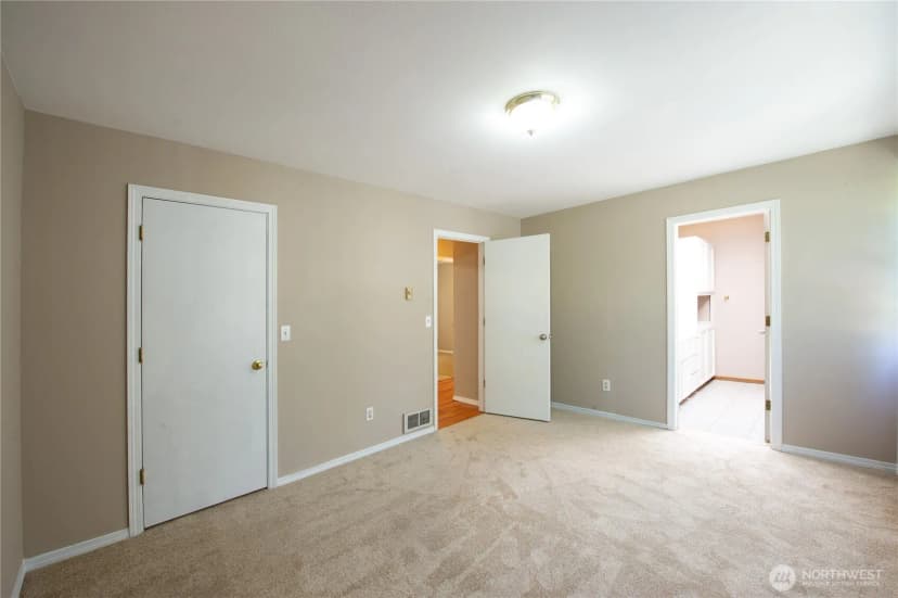 Property photo for 12125 53rd Avenue Se, Everett photo 15