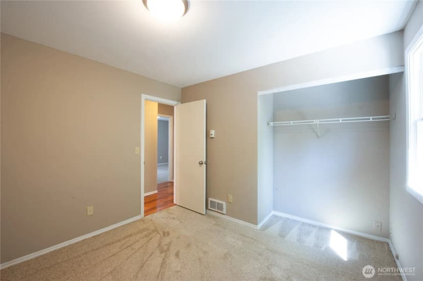 Property photo for 12125 53rd Avenue Se, Everett photo 21