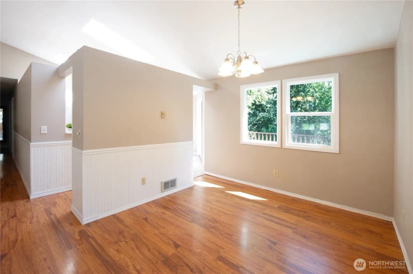 Property photo for 12125 53rd Avenue Se, Everett photo 12