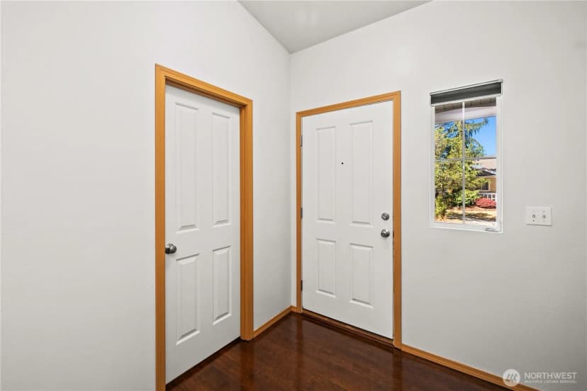 Property photo for 28226 241st Avenue Se, Maple Valley photo 5