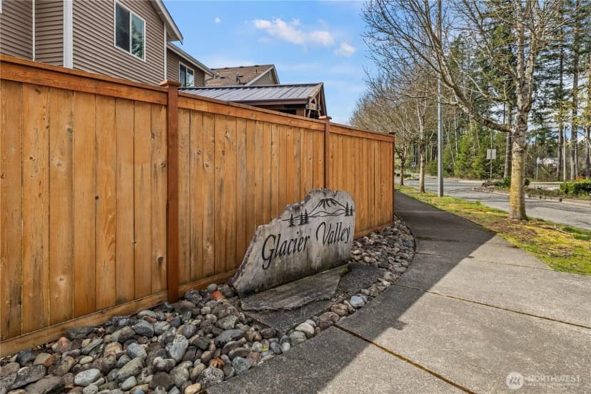 Property photo for 28226 241st Avenue Se, Maple Valley photo 32