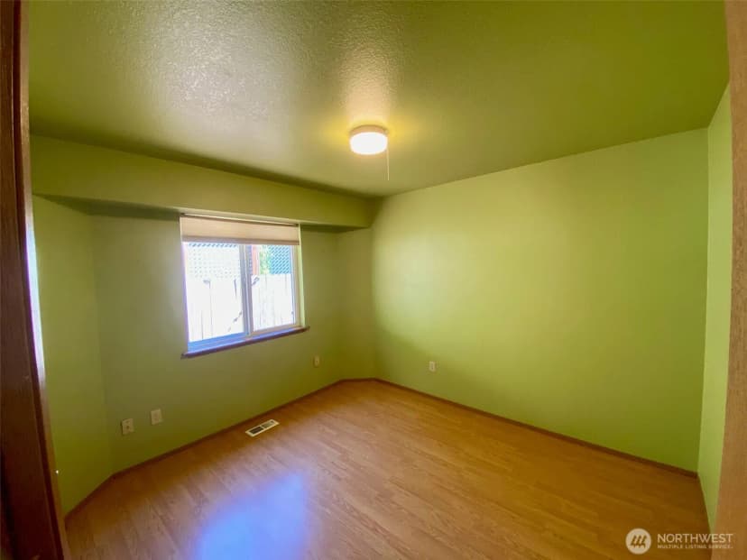 Property photo for 1609 Tullis Street Ne, Olympia photo 23