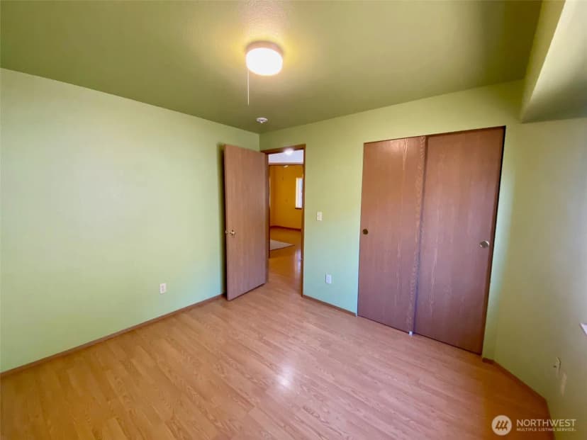 Property photo for 1609 Tullis Street Ne, Olympia photo 25
