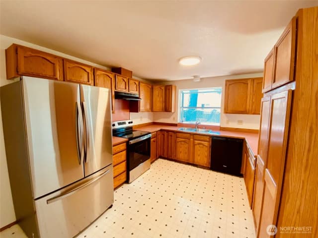 Property photo for 1609 Tullis Street Ne, Olympia photo 5