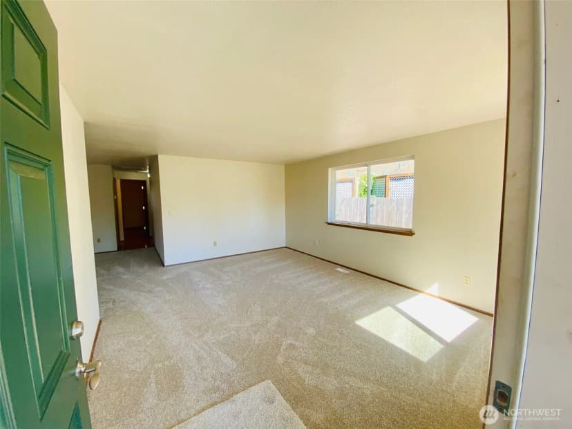 Property photo for 1609 Tullis Street Ne, Olympia photo 3
