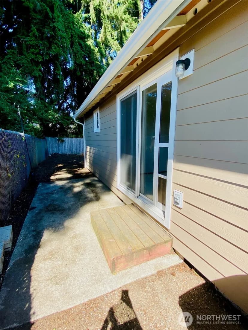 Property photo for 1609 Tullis Street Ne, Olympia photo 28