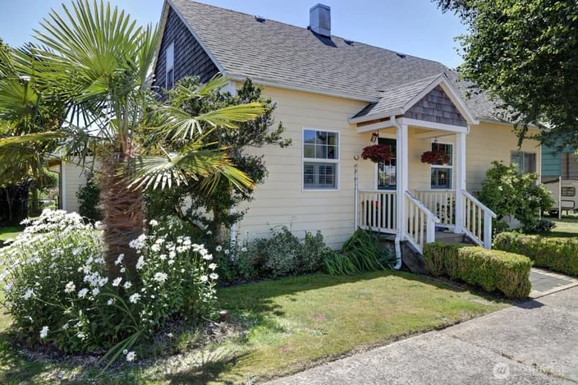 Property photo for 201 Main Street, Ilwaco photo 2