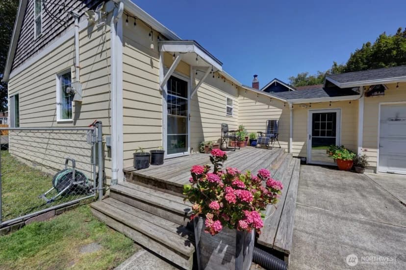 Property photo for 201 Main Street, Ilwaco photo 6
