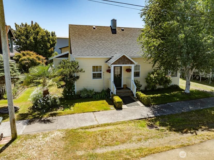 Property photo for 201 Main Street, Ilwaco photo 3