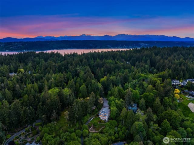 Property photo for 6715 Ne Dapple Court, Bainbridge Island photo 5