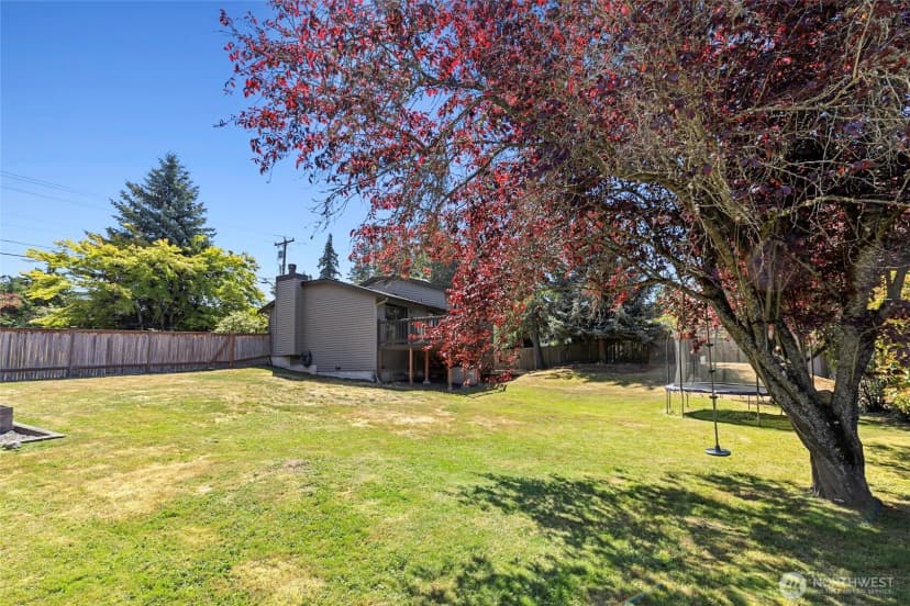 Property photo for 9136 49th Avenue W, Mukilteo photo 4