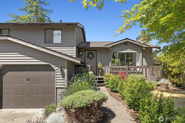 Property photo for 9136 49th Avenue W, Mukilteo photo 3