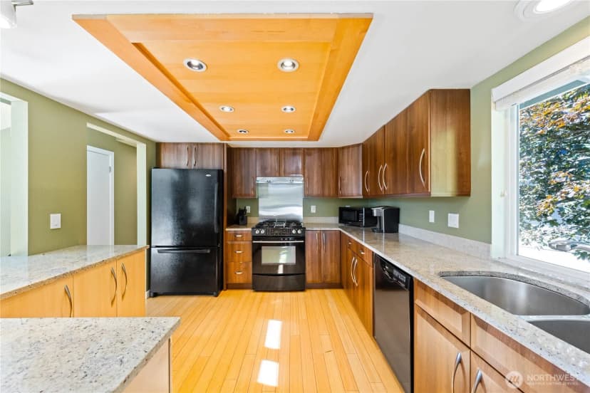 Property photo for 13650 Harbor Lane, Anacortes photo 8
