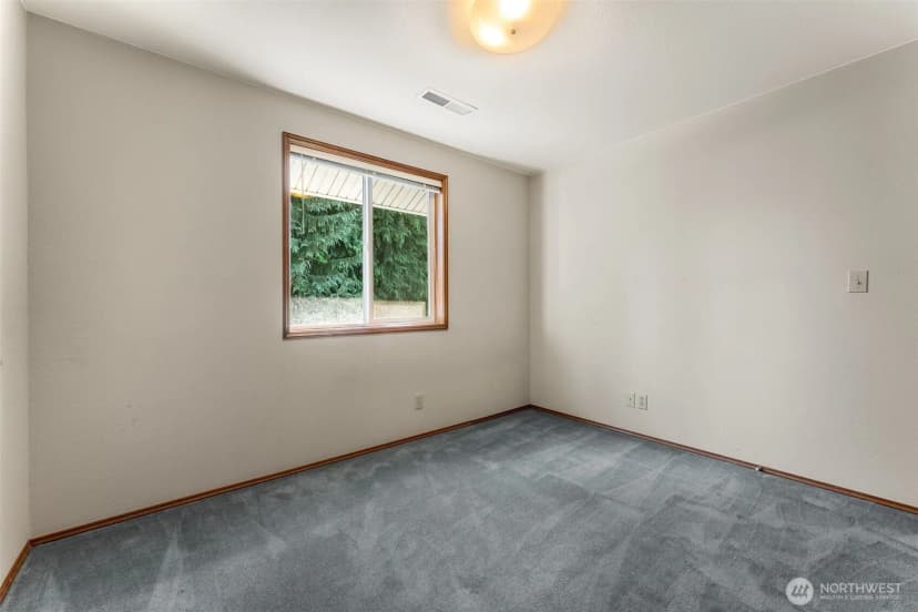 Property photo for 3820 N Commencement Bay Drive, Tacoma photo 17