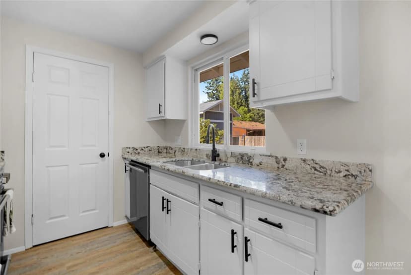 Property photo for 6925 19 Drive Ne, Tulalip photo 6