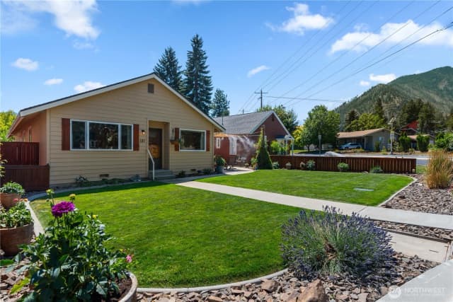 Property photo for 121 Benton Street, Leavenworth photo 3