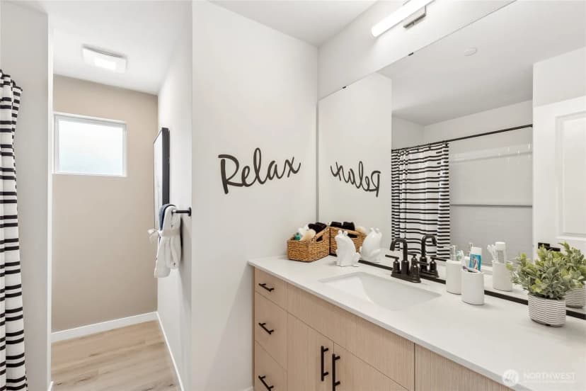 Property photo for 16723 Alderwood Mall Parkway #a1, Lynnwood photo 16