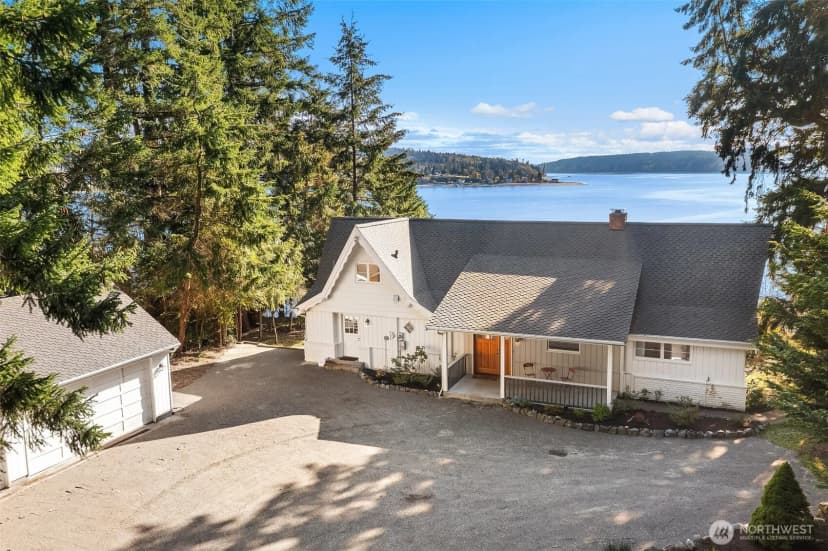 Property photo for 9423 Sw Bayview Drive, Vashon