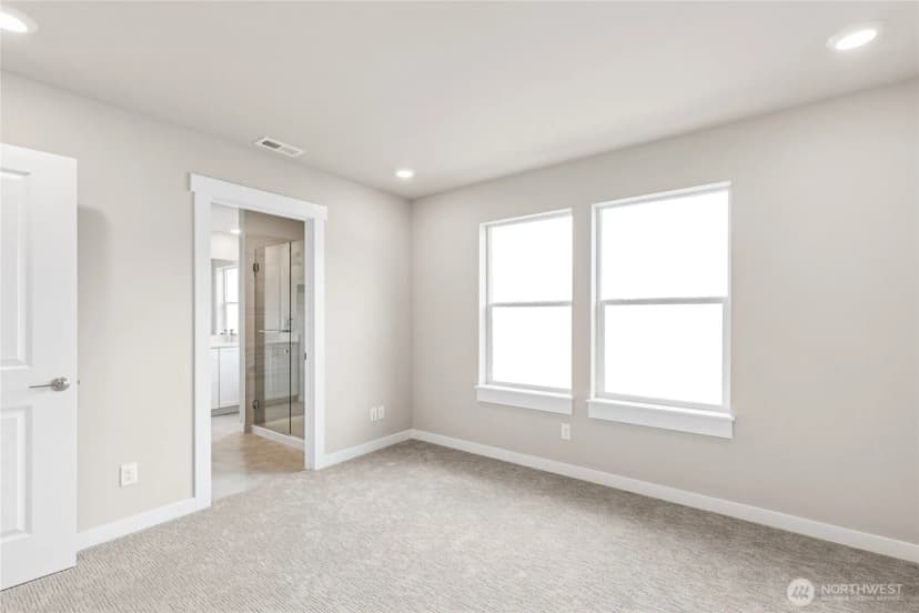 Property photo for 10422 135th Avenue Ne #50, Kirkland photo 18