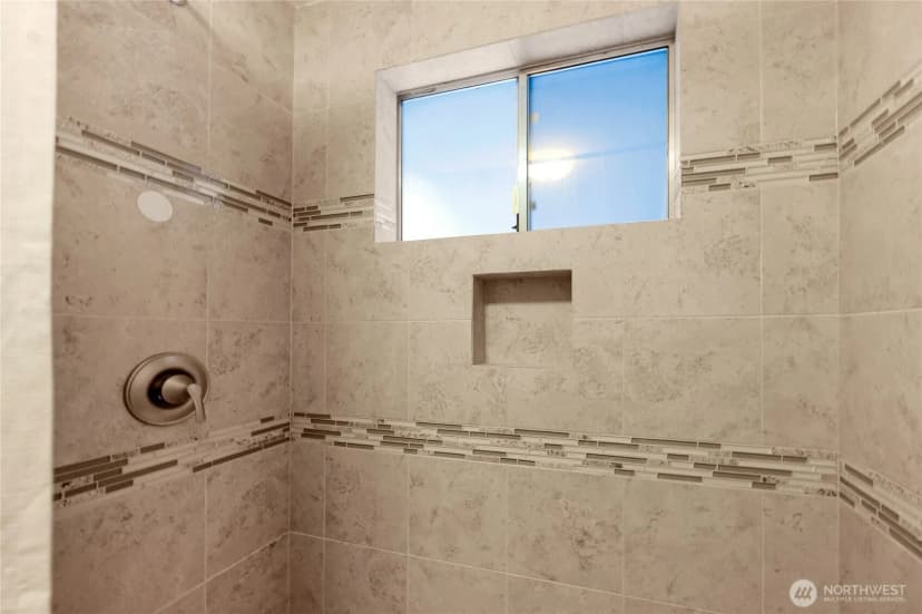 Property photo for 18820 W 51st Place, Lynnwood photo 22