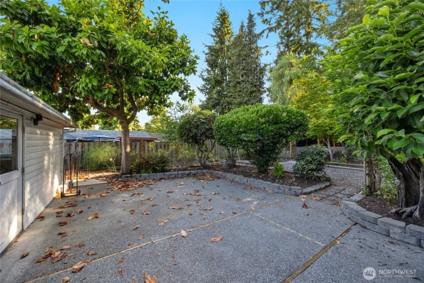 Property photo for 18820 W 51st Place, Lynnwood photo 28