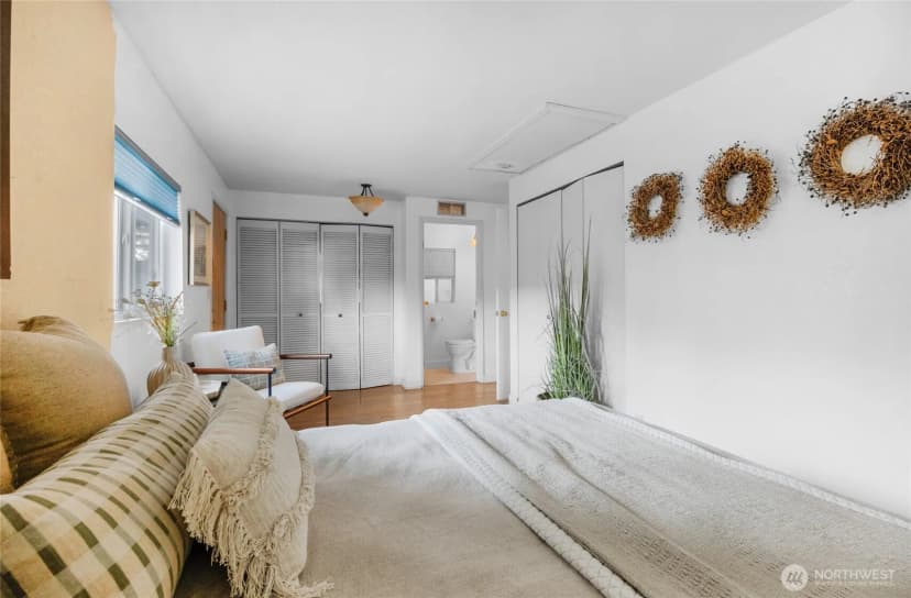 Property photo for 18820 W 51st Place, Lynnwood photo 17