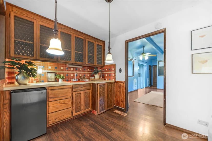 Property photo for 18820 W 51st Place, Lynnwood photo 9
