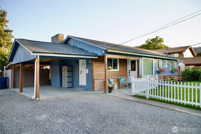 Property photo for 604 Pioneer Avenue, Cashmere photo 2