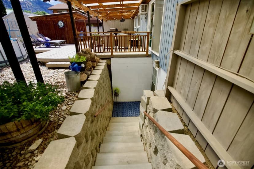 Property photo for 604 Pioneer Avenue, Cashmere photo 32