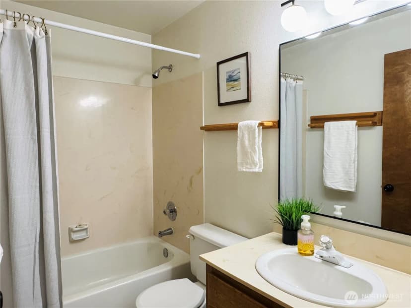 Property photo for 16718 Se 40th Place, Bellevue photo 15