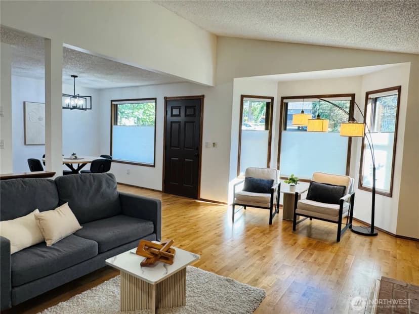 Property photo for 16718 Se 40th Place, Bellevue photo 4