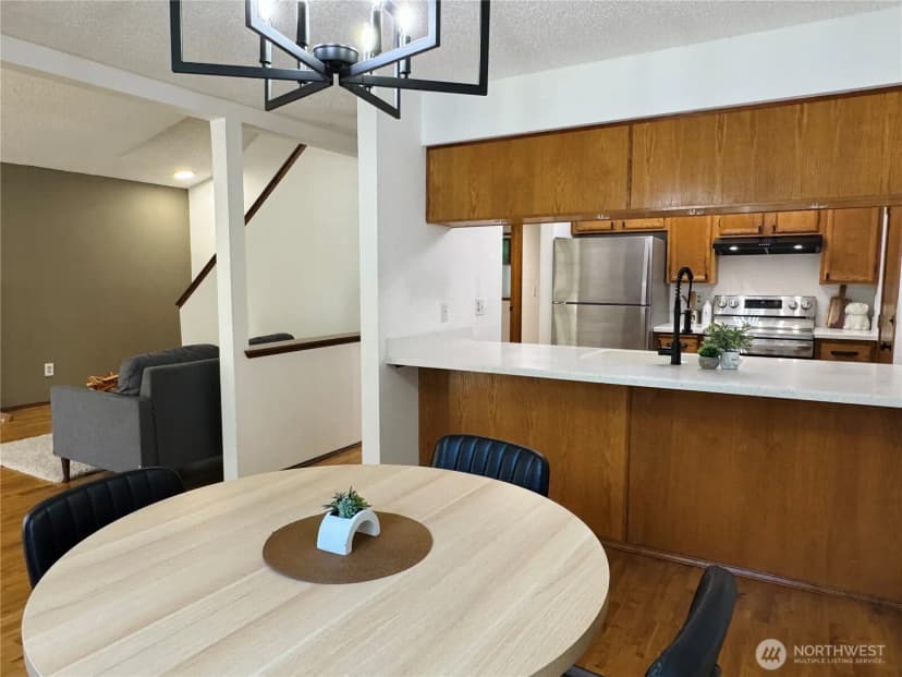 Property photo for 16718 Se 40th Place, Bellevue photo 9