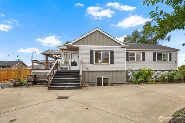 Property photo for 3132 Porter Street, Enumclaw